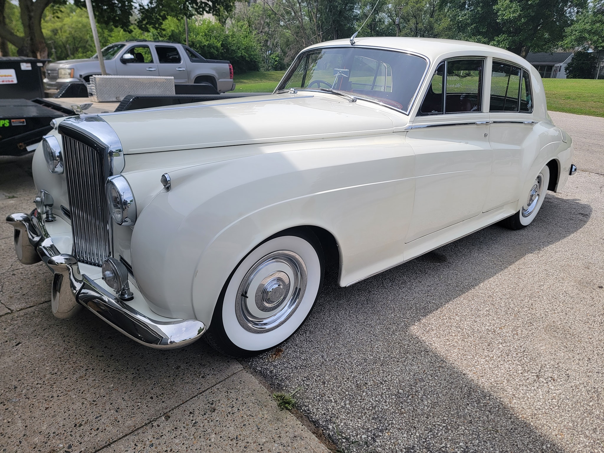 1957 Bentley detail