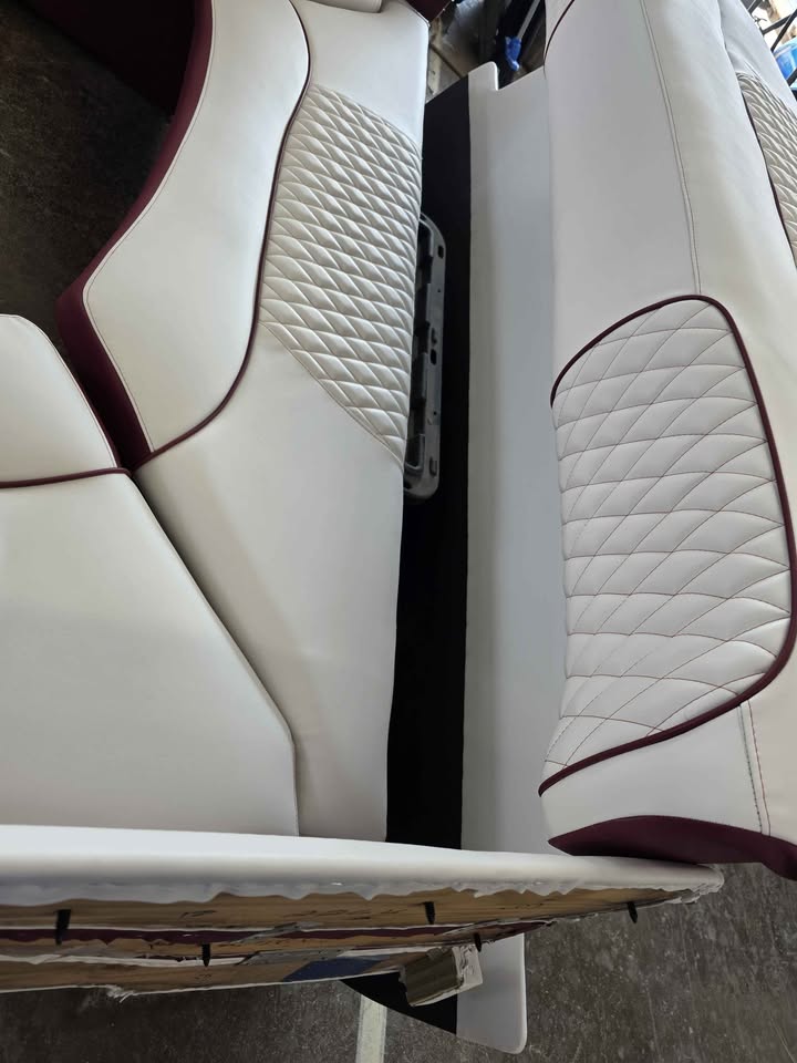 Larson Boat detail