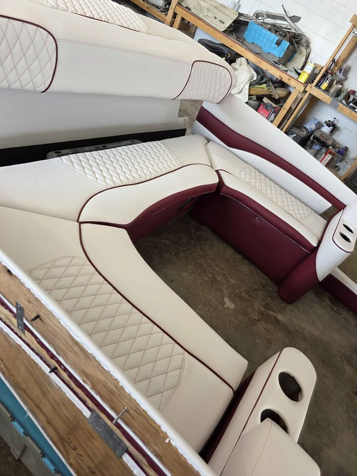 Larson Boat detail